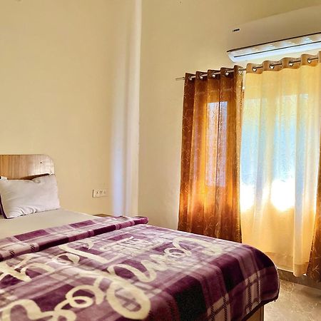 Aditya Palace Orchha Εξωτερικό φωτογραφία