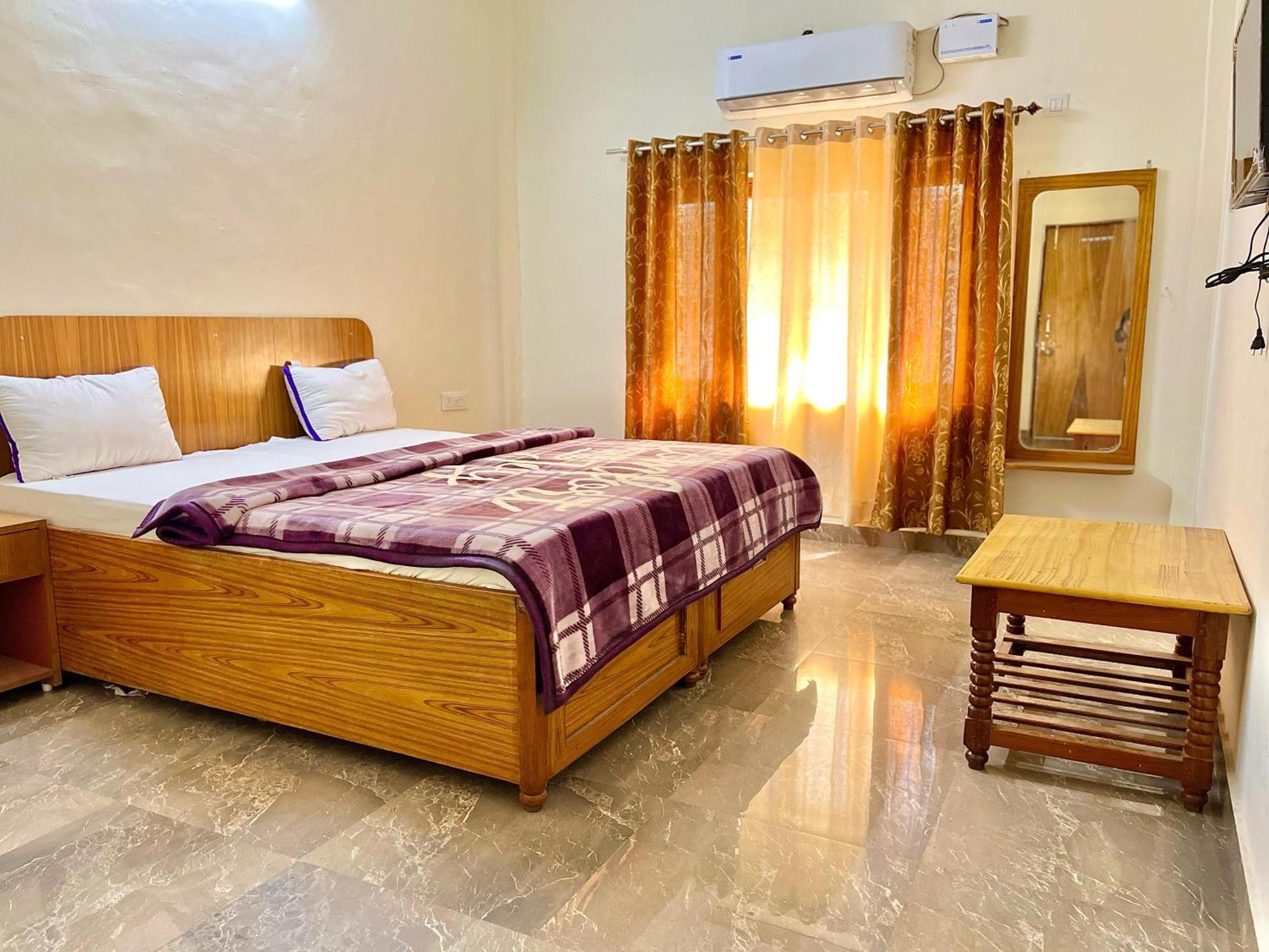 Aditya Palace Orchha Εξωτερικό φωτογραφία