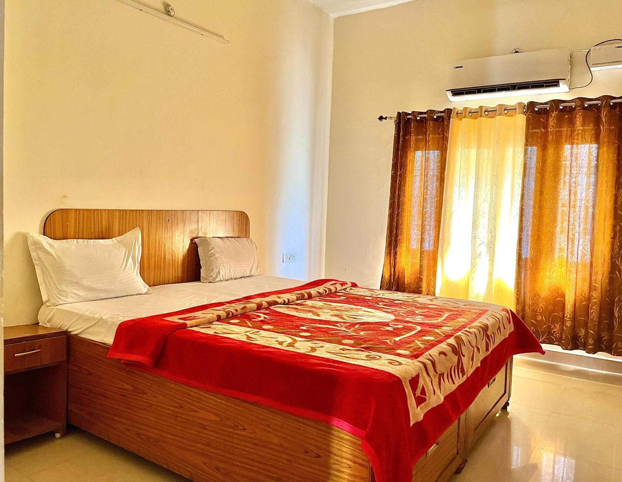Aditya Palace Orchha Εξωτερικό φωτογραφία